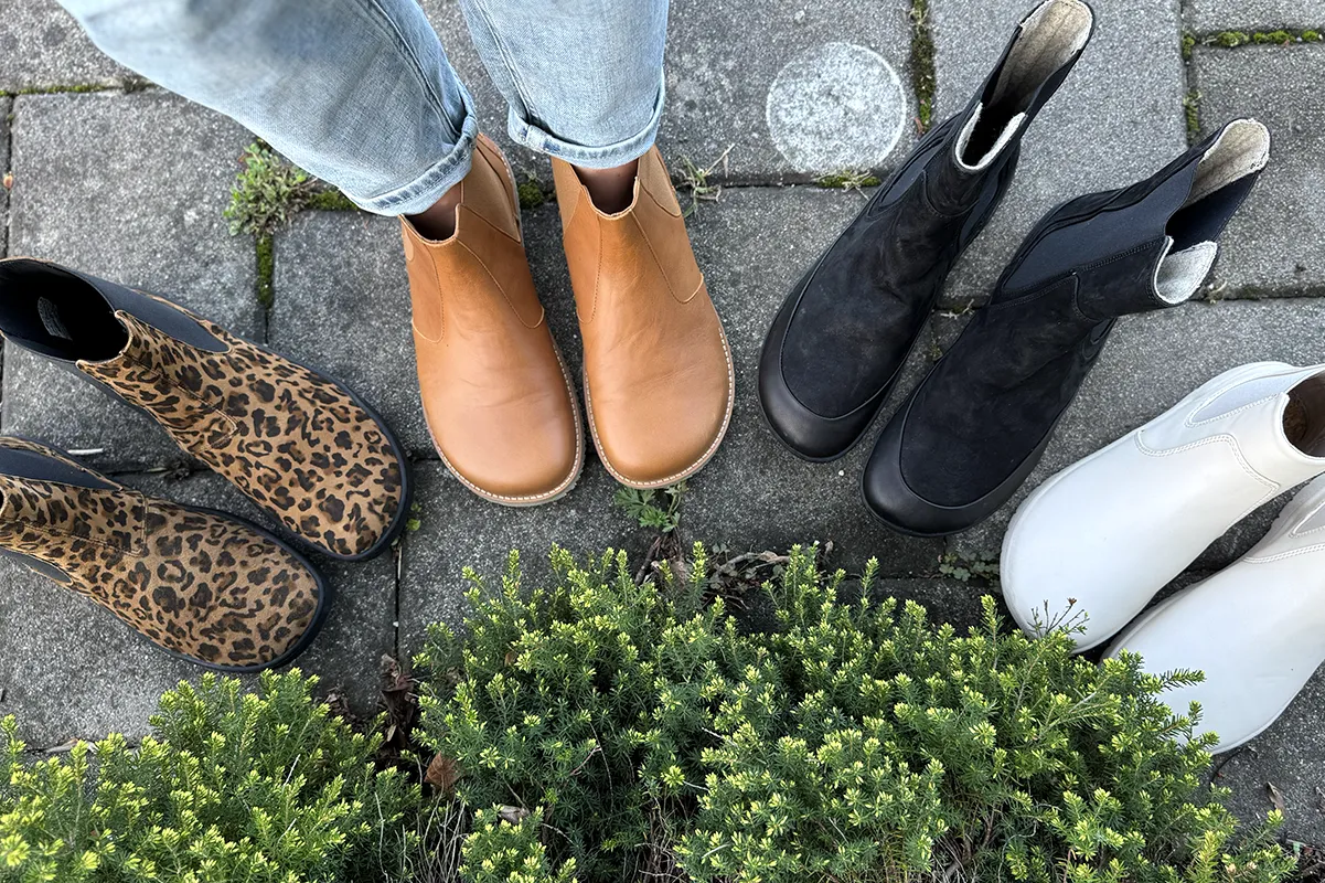 Four pairs of barefoot Chelsea boots in different color