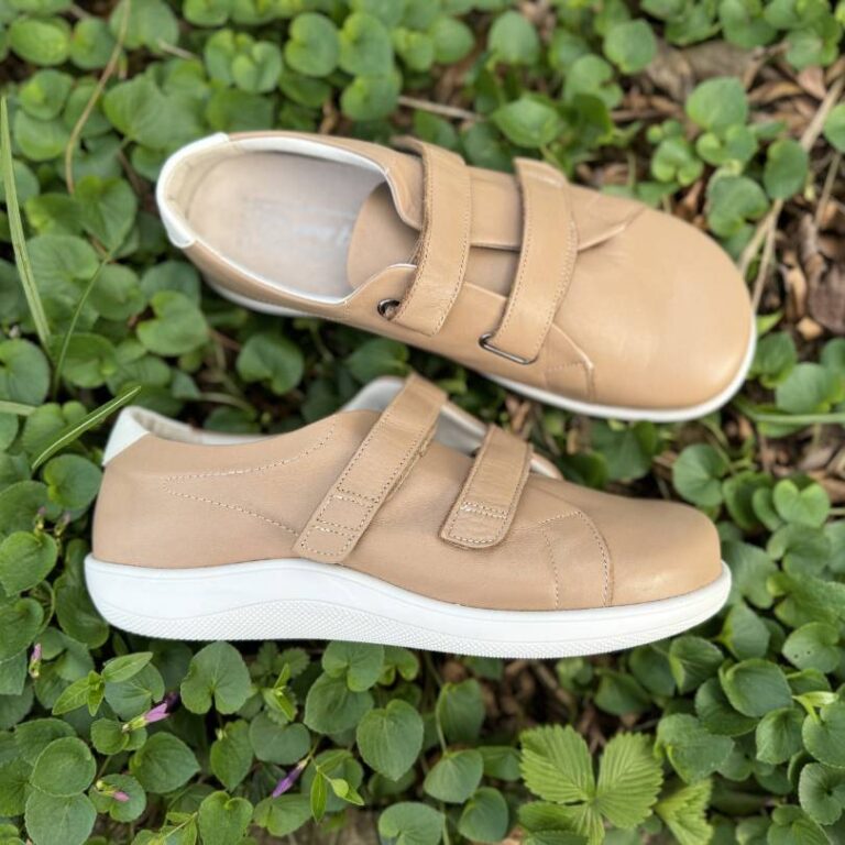 15 Beste Schuhe mit breiter Zehenbox und extra Polsterung (nicht barfuß!) Barefoot Universe