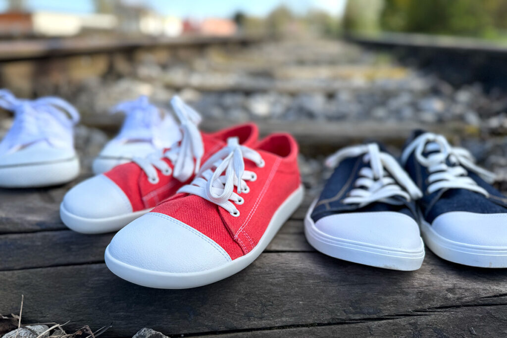 Barefoot shoes like Converse