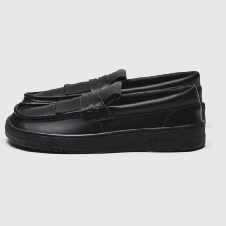 Black barefoot loafers, product photo